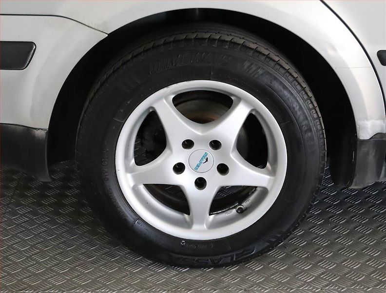 Volkswagen Passat (1998) 1.9 TDI, nová STK, Tažné - fotka 15 z 16