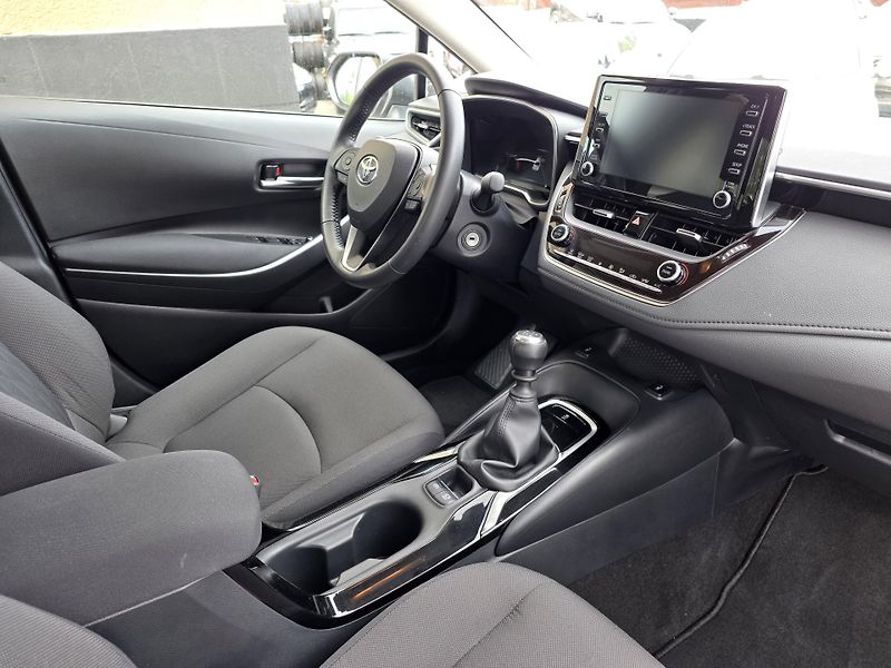 Toyota Corolla 1.6-NÍZKÉ KM-PRAVIDELNÝ SERVIS - fotka 3 z 26