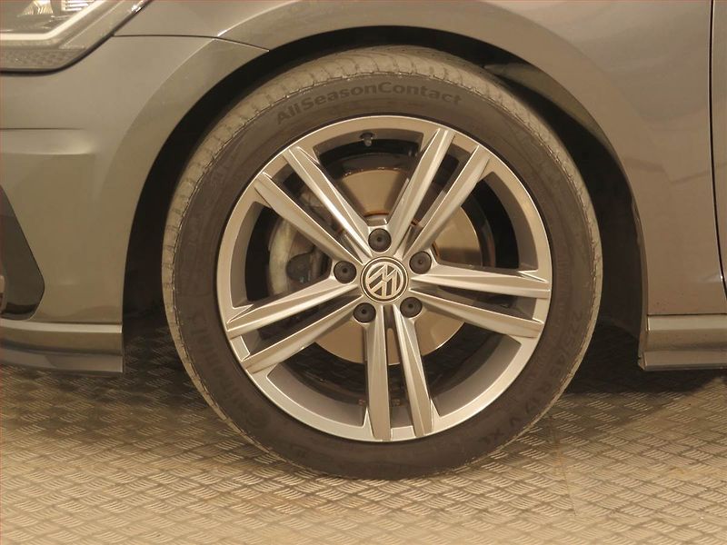 Volkswagen Golf (2019) R-Line 1.6 TDI, Automat - fotka 15 z 17