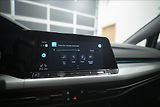Volkswagen Golf 1,5 eTSI DSG KAMERA VÝHŘEV ČR - náhled 34