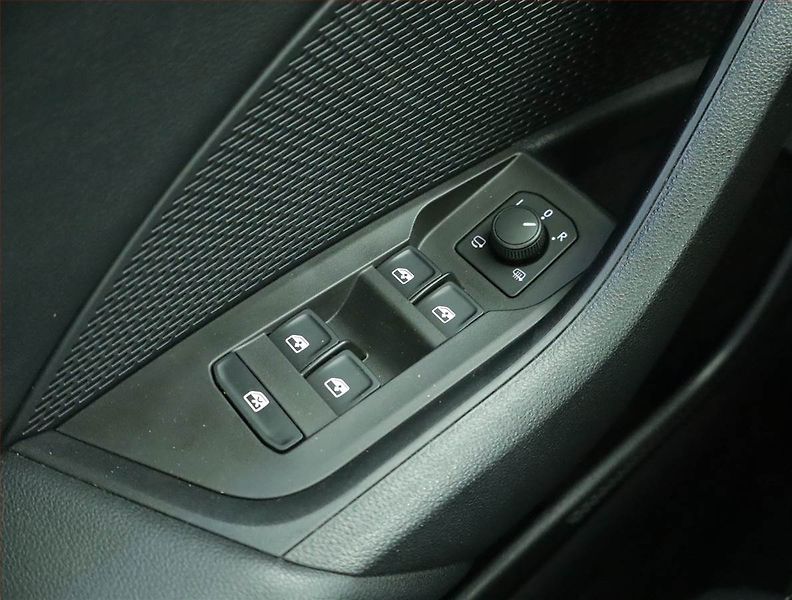Škoda Octavia (2024) Sportline 2.0 TDI - fotka 16 z 17