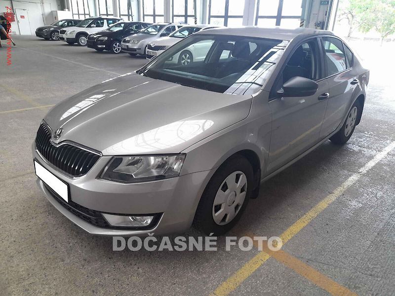 Škoda Octavia (2013) 1.2 tsi, 1.maj,ČR, servis - fotka 2 z 3