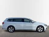Volkswagen Passat ELEGANCE - náhled 16