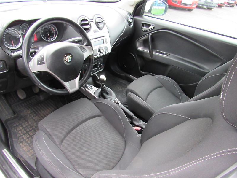 Alfa Romeo MiTo 1,4 Turbo 99kW - fotka 9 z 30