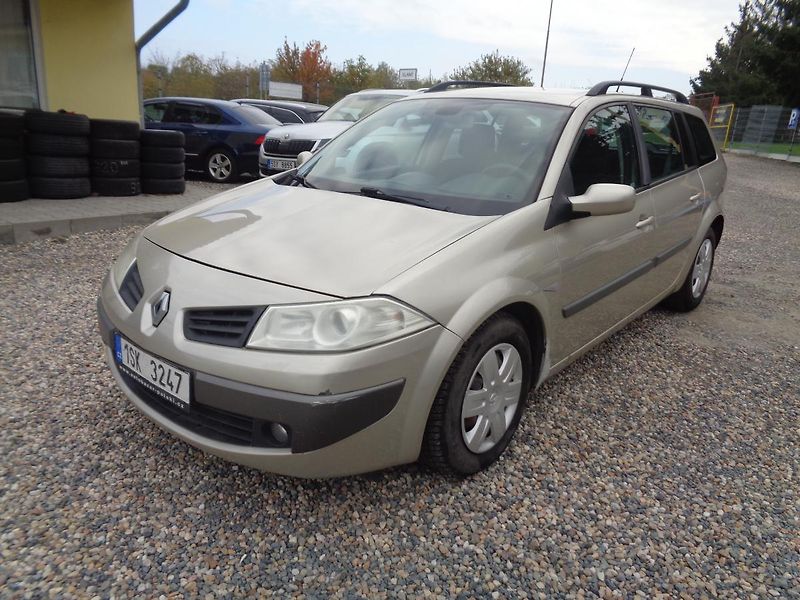 Renault Mégane 1,6 - fotka 3 z 12