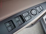 Hyundai Tucson (2015) 1.7 CRDi, ČR, AC, výhřev sed. - náhled 15
