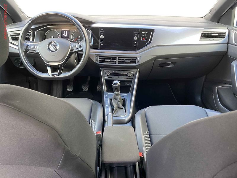 Volkswagen Polo (2018) 1.0 TSi, Highline, LED, TZ - fotka 8 z 16