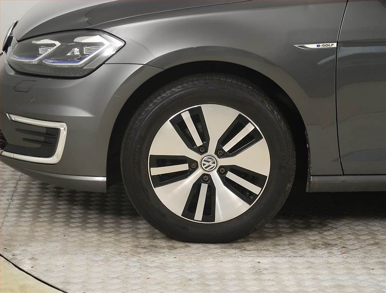Volkswagen Golf (2020) 32 kWh - 37 Ah, SoH 92% - fotka 15 z 21