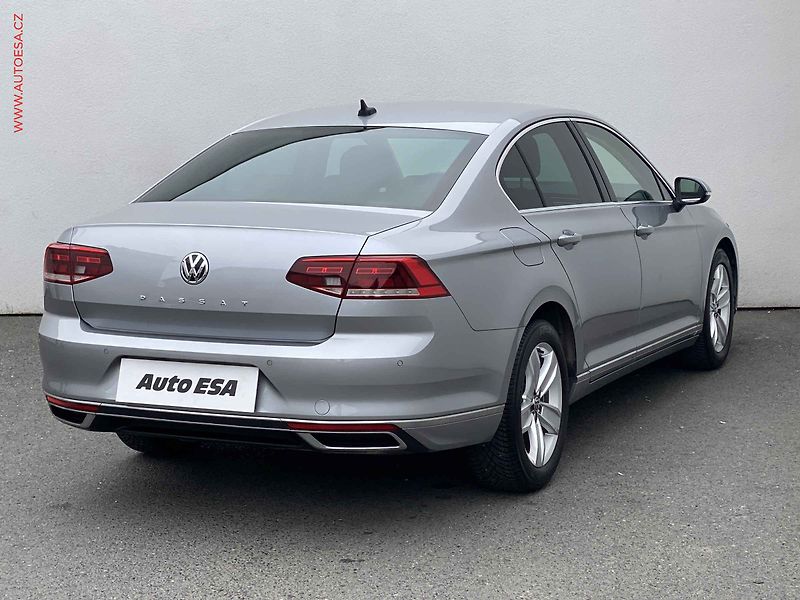 Volkswagen Passat (2019) 2.0TDi, 1.maj,ČR, Elegance - fotka 4 z 19