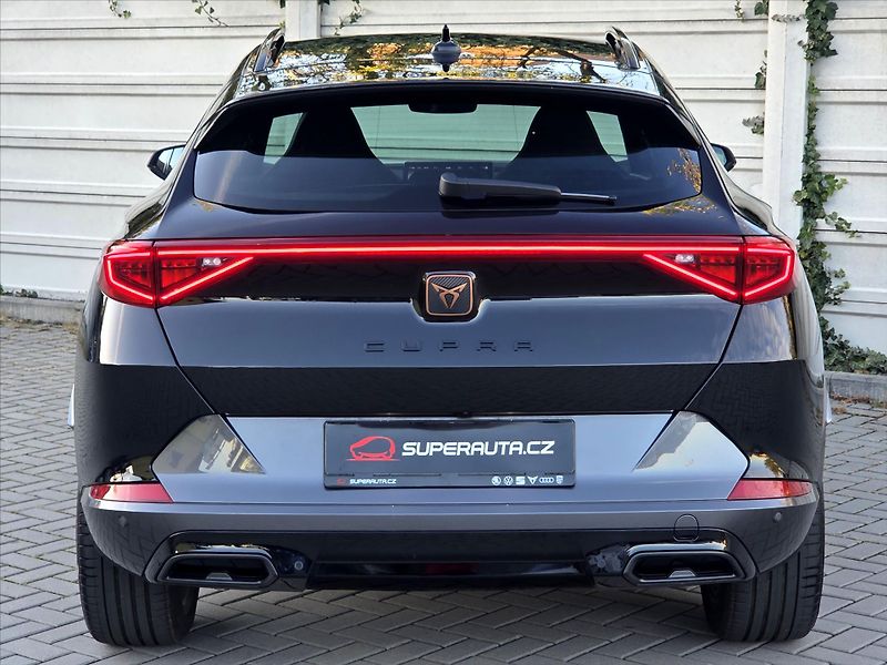 Cupra Formentor 2,0 TSi DSG 4x4 Matrix Tažné Z - fotka 5 z 26