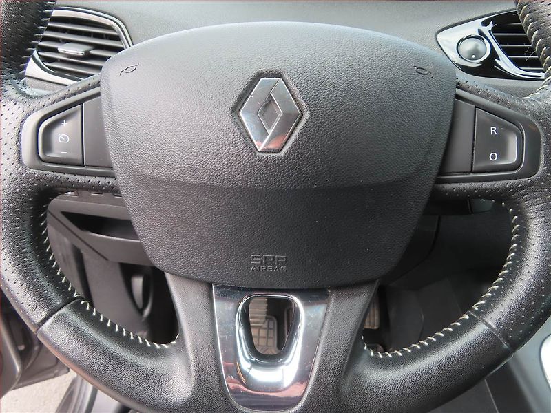 Renault Grand Scénic (2013) 1.2 TCe, Serv.kniha, Navi - fotka 18 z 22