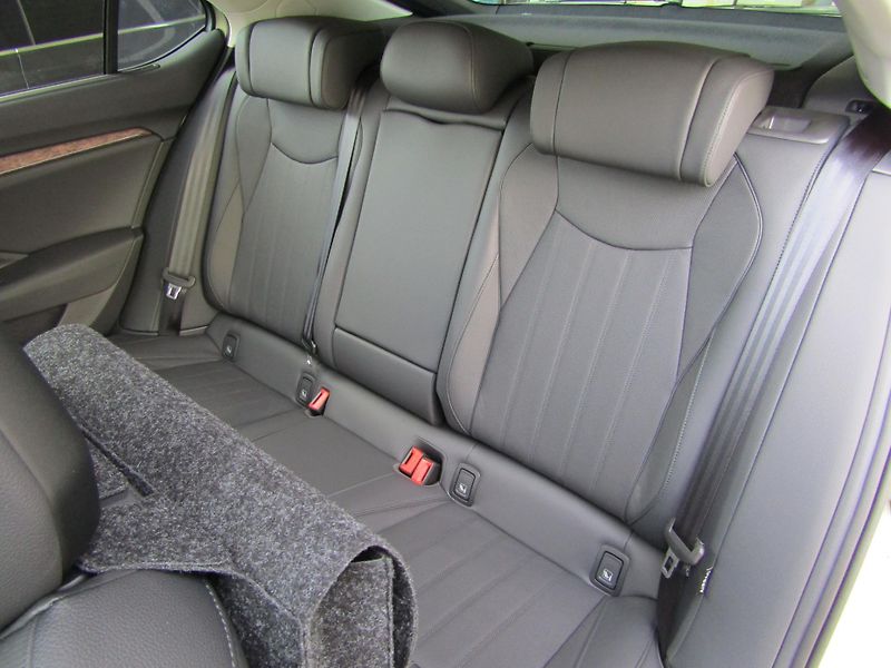 Škoda Superb (2026) L&K 2.0 TDI 110 kW DSG - fotka 22 z 30