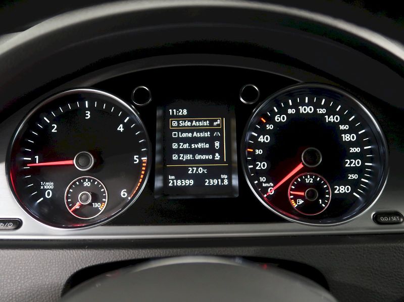 Volkswagen CC (2017) 2.0TDI 110KW - fotka 18 z 33