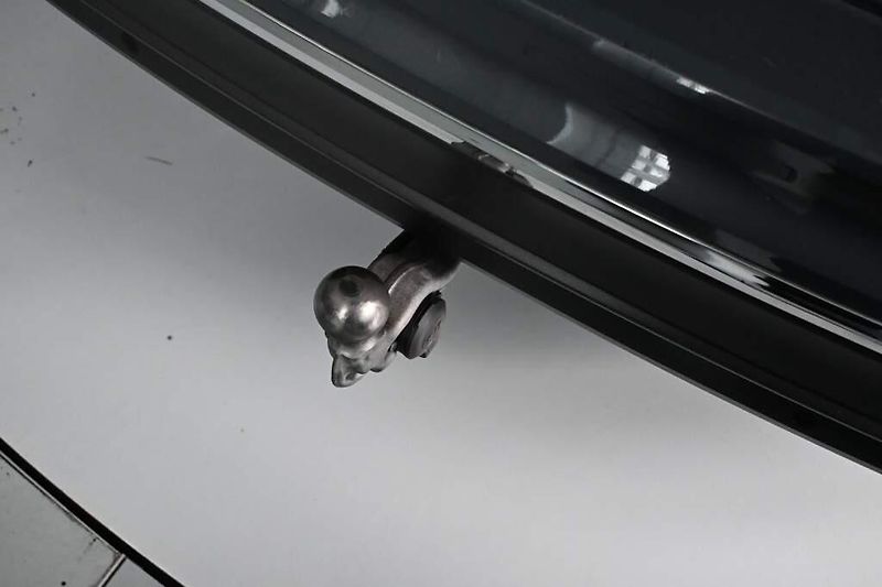 Volkswagen Tiguan (2023) 2.0 Matrix LED Tažné Kamera AC - fotka 25 z 38