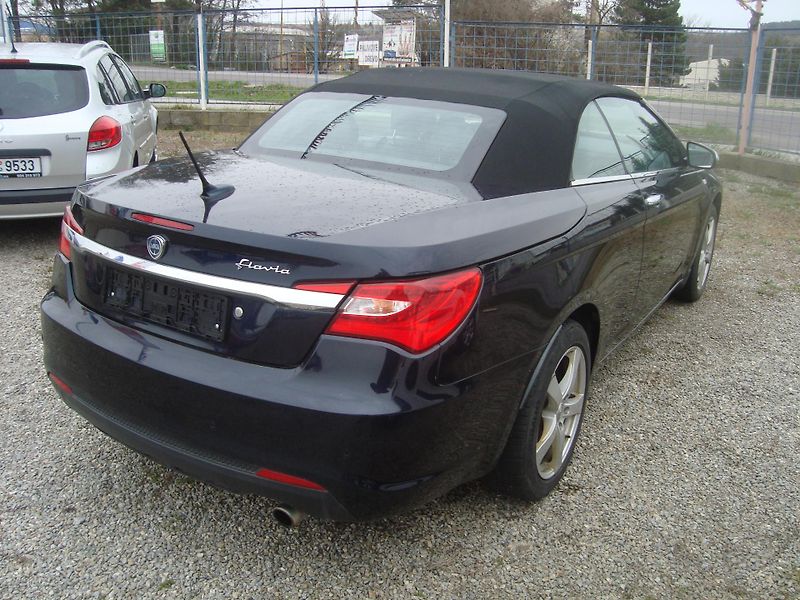 Lancia Flavia (2012) 2,4 cabrio - fotka 3 z 14