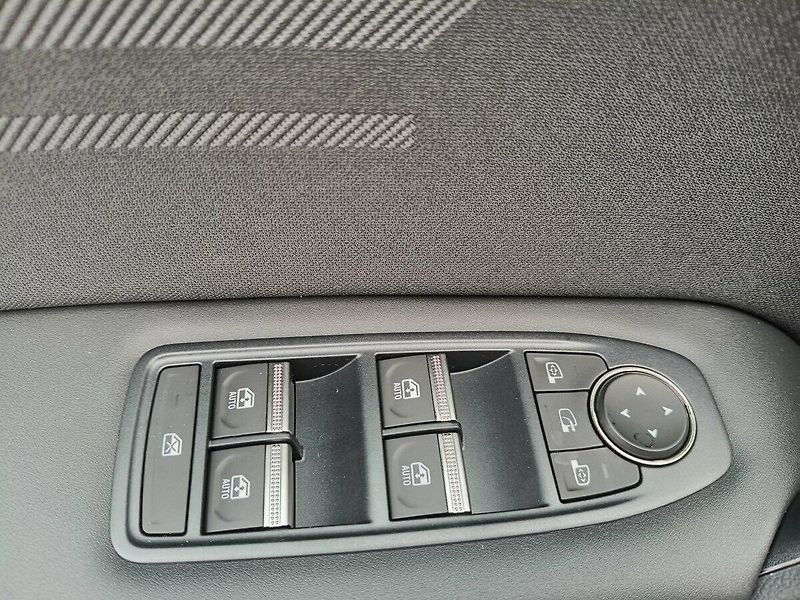 Renault Symbioz (2026) esprit Alpine full hybrid E-Te - fotka 16 z 25