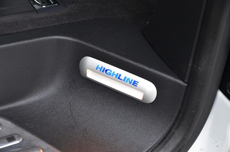 Volkswagen Multivan (2017) TDi 150kW 4x4 DSG Highline ČR - fotka 16 z 48