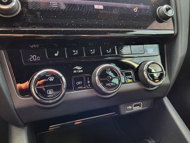 Škoda Octavia III FL combi 1.6 TDi STYLE+ - fotka 13 z 49