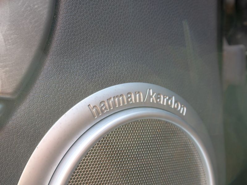 Mini Cooper S (2005) 1.6T 125KW – HARMAN KARDON - fotka 23 z 37