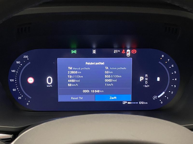 Volvo XC60 B5 AWD CORE AUT REZERVACE - fotka 26 z 52