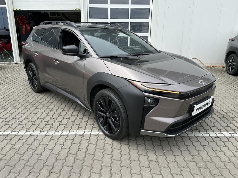 Toyota bZ4X (2026) Touring AWD - Executive 74kWh  - fotka 3 z 44