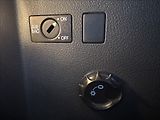 Volkswagen Caddy 1,6 TDI MAXI 7míst Webasto - náhled 30