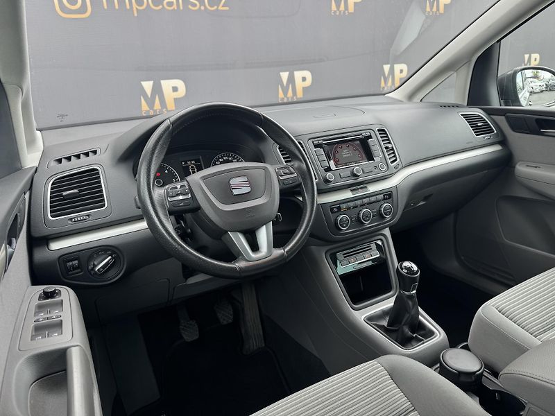 Seat Alhambra (2014) 2.0TDi MAN Style,7míst, tažné  - fotka 14 z 51