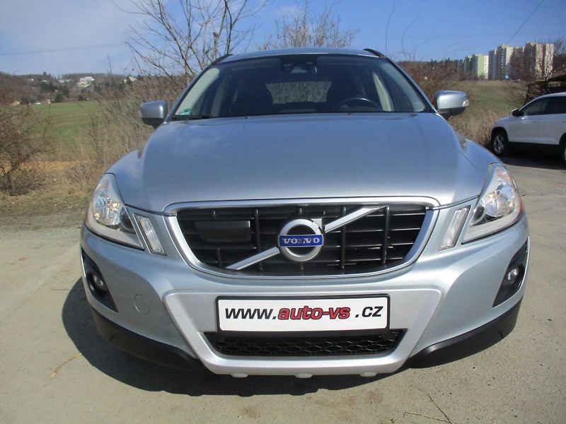 Volvo XC60 2.4 D5*136kW*AWD*197TKM*6MAN.P - fotka 3 z 48