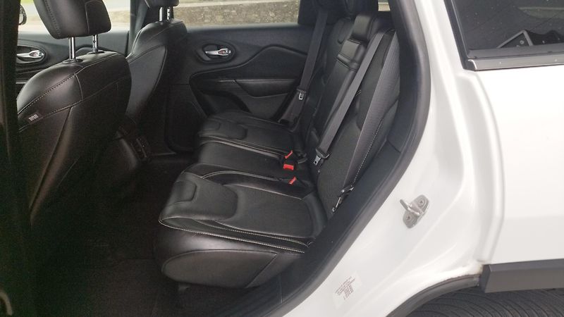 Jeep Cherokee 2.0JTD-volat-608 081 843 - fotka 15 z 19
