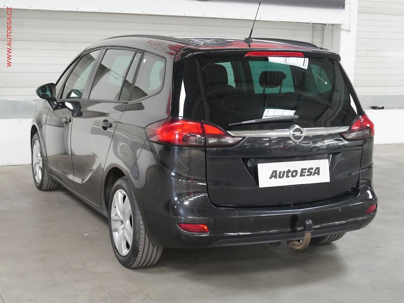 Opel Zafira (2013) 2.0 CDTI, servis.kniha - fotka 4 z 21