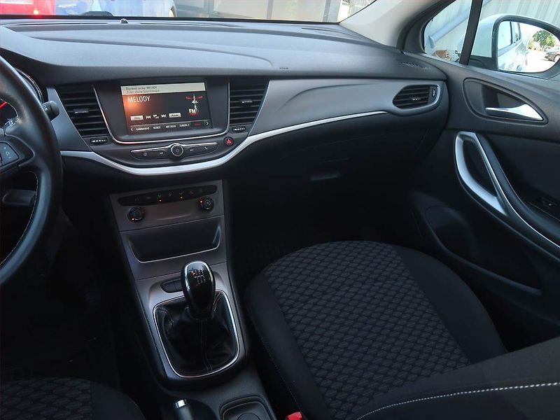 Opel Astra (2017) 1.4 T, Serv.kniha, Tempomat - fotka 8 z 16