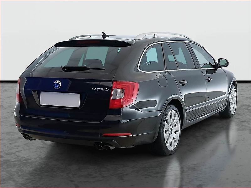 Škoda Superb (2013) 3.6 FSI V6, 4X4, Automat - fotka 5 z 18