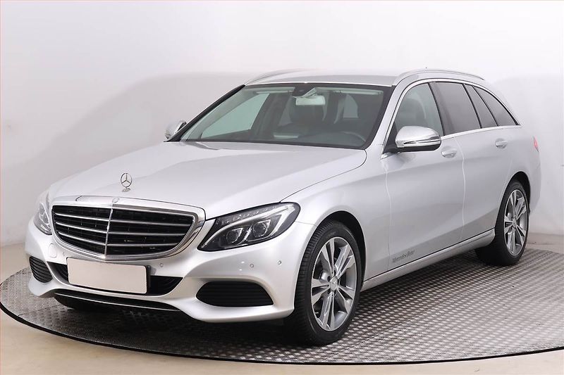 Mercedes-Benz Třídy C (2015) C 220 d, Automat, Navi - fotka 2 z 21