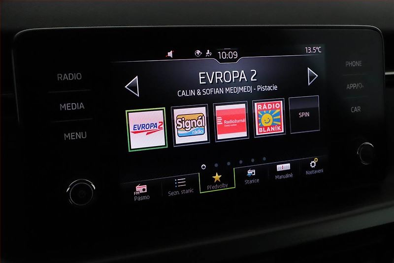 Škoda Scala (2023) Style 1.0 TSI, Automat, ČR - fotka 9 z 15