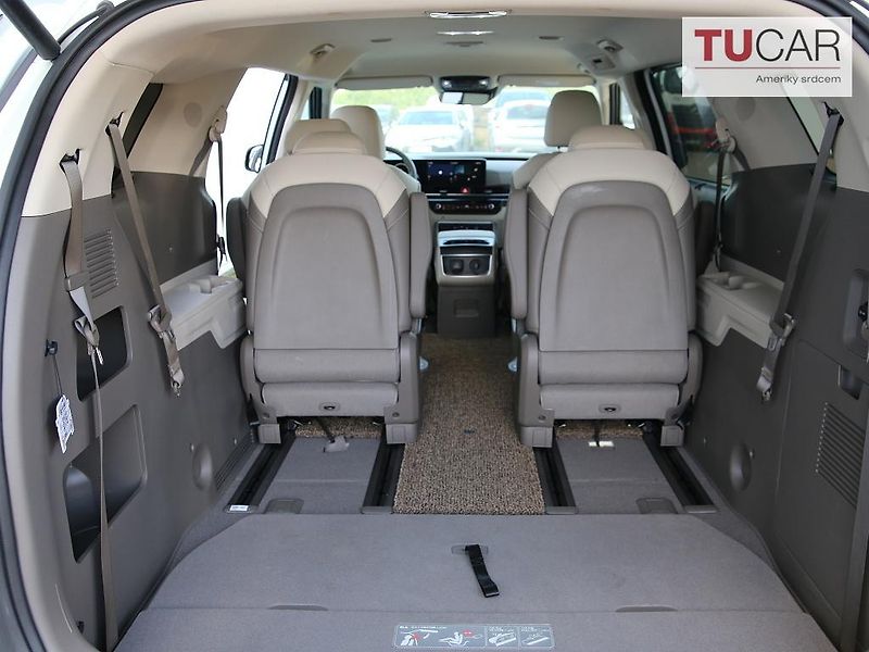 Kia Carnival (2024) 1.6 HEV Automat 6+3 Místa  - fotka 36 z 40