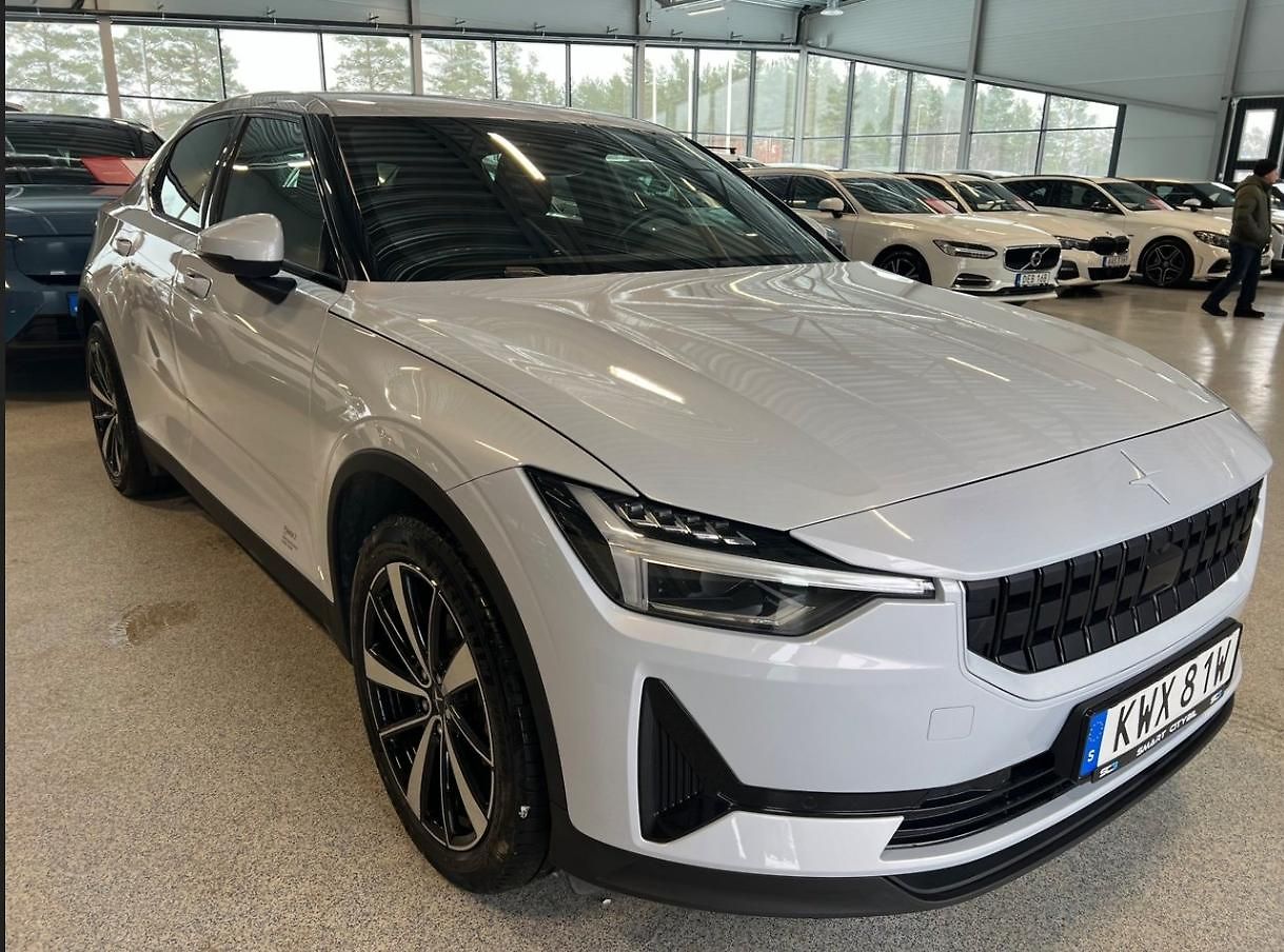 Polestar 2 SR SM 91%SoH park. kamera