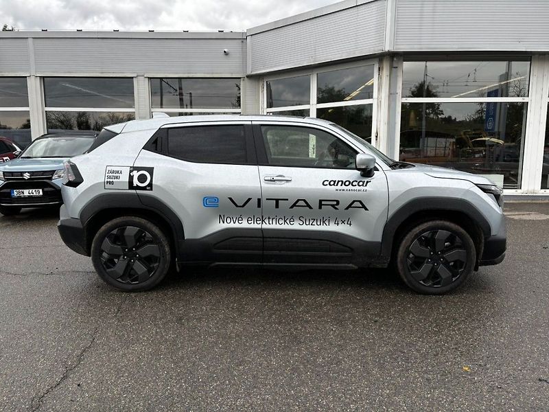 Suzuki e VITARA Elegance 61 kWh - fotka 8 z 14