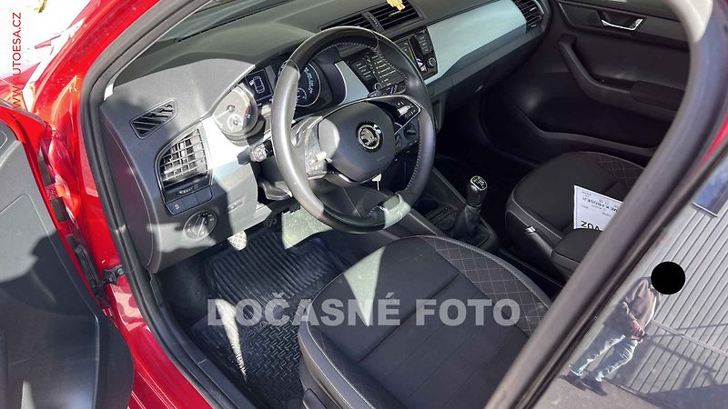 Škoda Fabia (2021) 1.0TSi, ČR, Ambition, AC - fotka 3 z 3