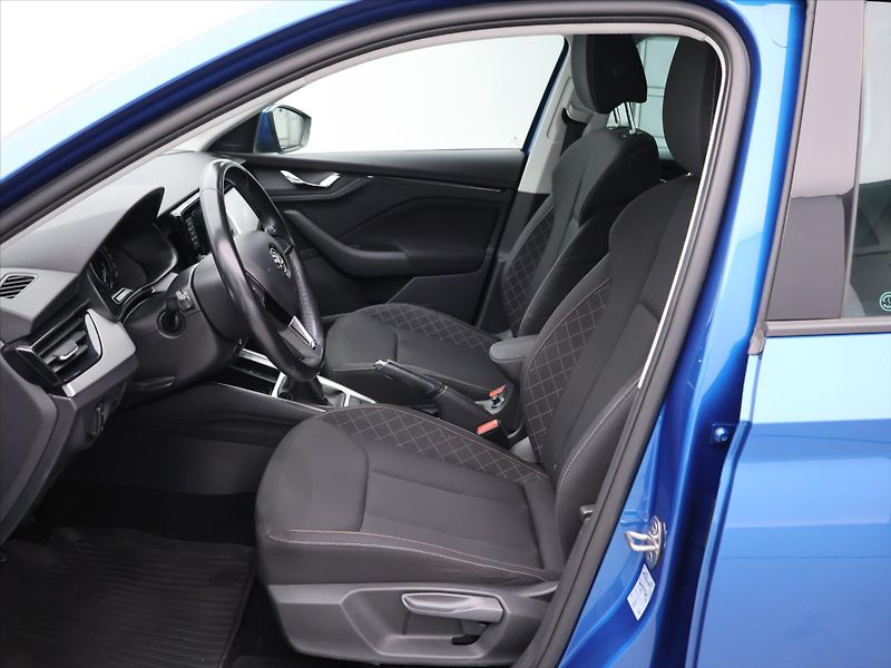 Škoda Scala 1,0 TSI 85kW Ambition CZ - fotka 10 z 30