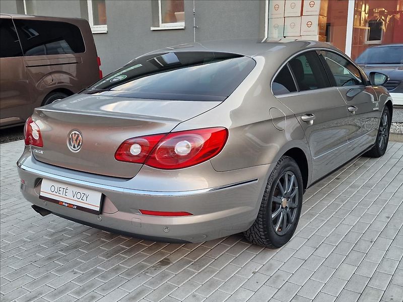 Volkswagen Passat CC 2.0 TDI 125kW DSG, původ ČR - fotka 10 z 43