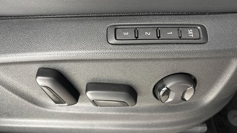 Škoda Kodiaq 2.0 TDI DSG 4x4 L&K - fotka 23 z 34