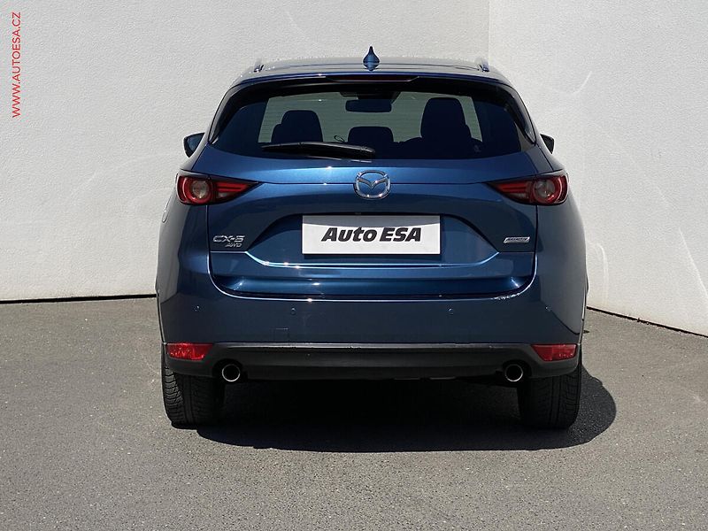 Mazda CX-5 (2017) 2.0i 4x4, 2.maj,ČR, LED, navi - fotka 5 z 21