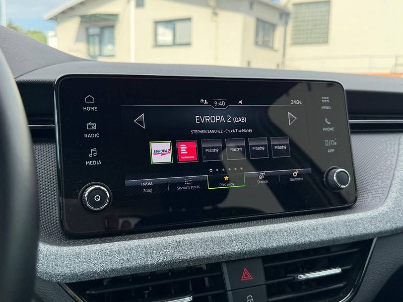 Škoda Kamiq Selection 1,0 TSI 85 kW 6° MP - fotka 14 z 23
