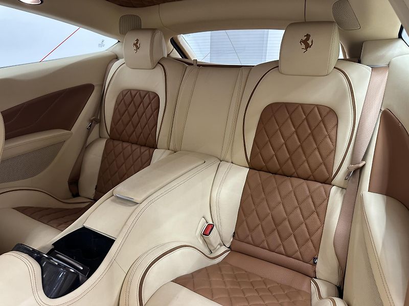 Ferrari FF (2012) CZ*1. Majitel*360*DPH*TOP SPEC - fotka 11 z 20