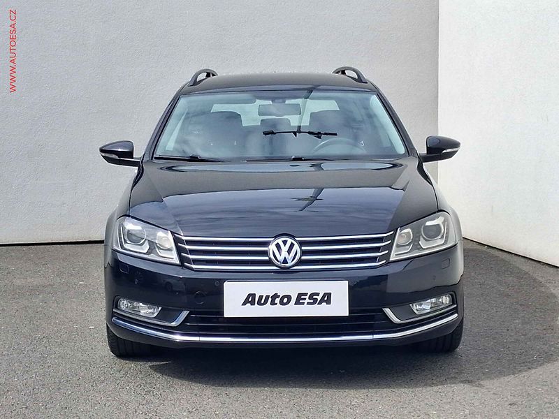 Volkswagen Passat (2014) 2.0 TDi, Comfortline, DSG - fotka 2 z 20