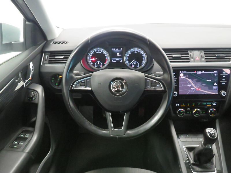Škoda Octavia - fotka 17 z 26
