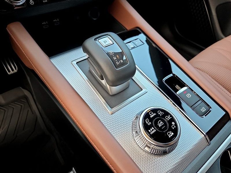 Mitsubishi Outlander (2025) 2.4 PHEV Instyle+ | 8 let záru - fotka 11 z 15