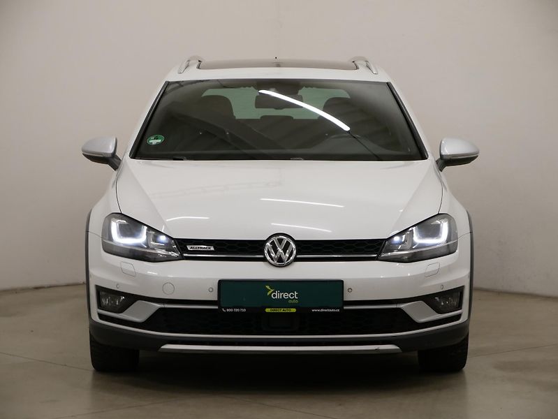 Volkswagen Golf - fotka 4 z 35