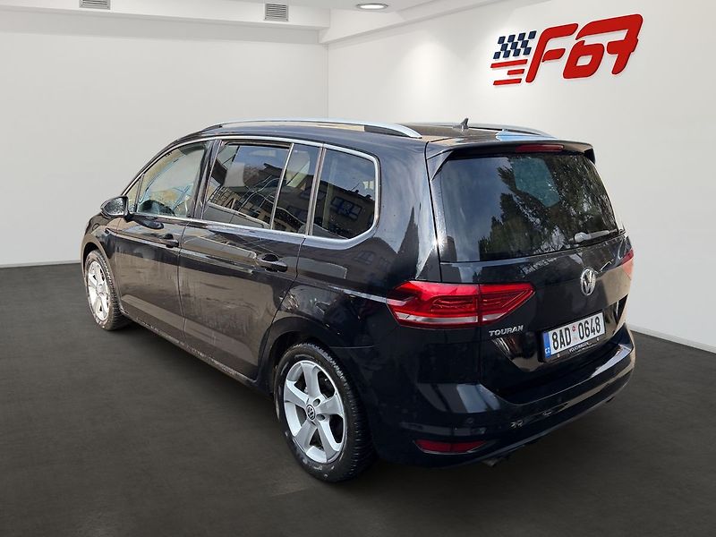 Volkswagen Touran - fotka 4 z 20