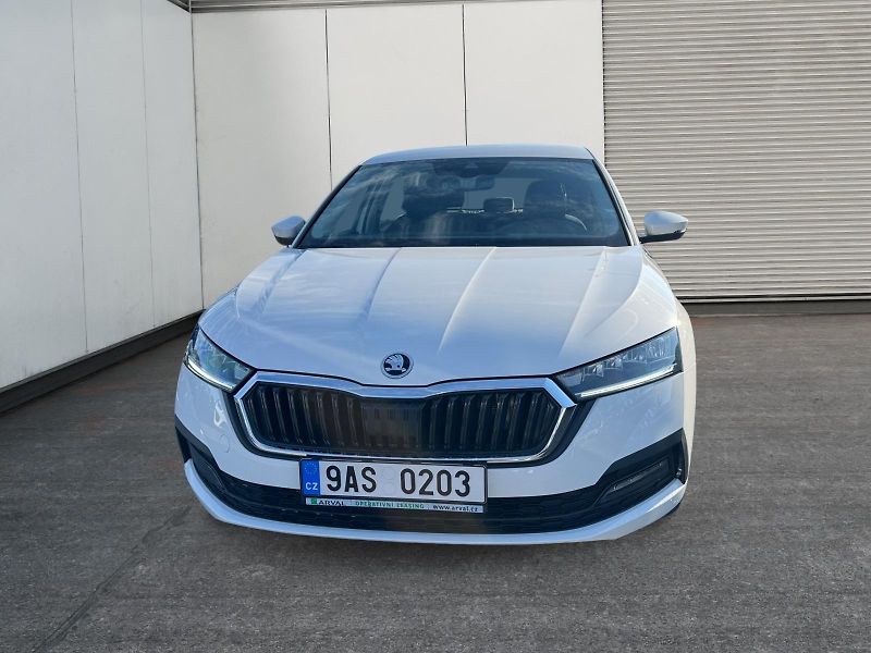 Škoda Octavia (2023) AMBITION 2.0TDI 110kW CZ DPH - fotka 2 z 11